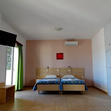 Paradiso Corfu Sea View With Pool In Ipsos 3* Liapades