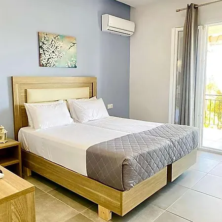 Paradiso Corfu Sea View With Pool In Ipsos 3* Liapades